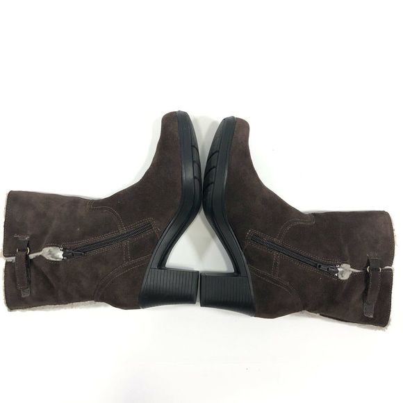 Clarks Bendables Suede Cuff Ankle Boots - Picture 2 of 8